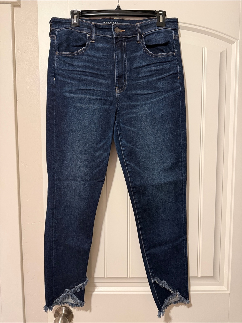 American Eagle Outfitters Dark Indigo Cropped Ankle Jeans with Frayed V-Hem